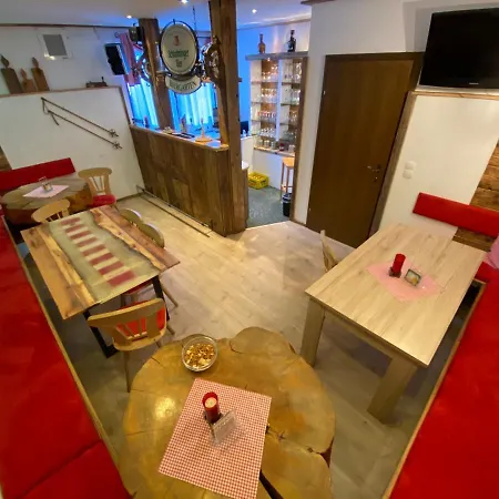 Fruehstueckspension Auer - Haus Kargl فندق مبيت وإفطار 3*