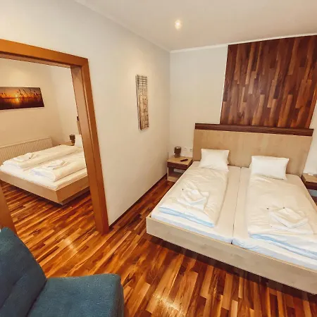 Bed & Breakfast Fruehstueckspension Auer - Haus Kargl