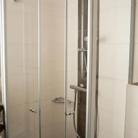 Fruehstueckspension Auer - Haus Kargl Alojamento de Acomodação e Pequeno-almoço 3*