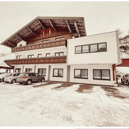 Fruehstueckspension Auer - Haus Kargl فندق مبيت وإفطار 3*